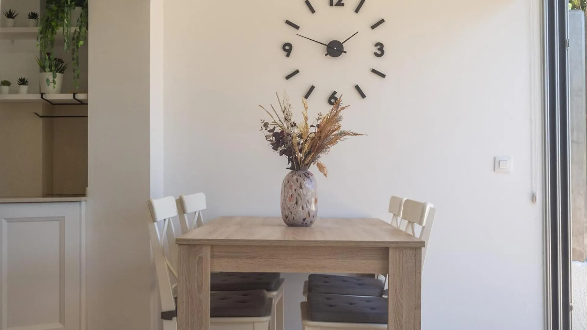 Apartamento Renovado Con Terraza, A Pasos De La Playa De Riells, ¡Ideal Para Parejas! - Es-325-29 Torroella De Montgri 0*,